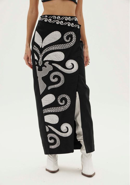 Saia Super Midi Com Fenda Diamante Negro