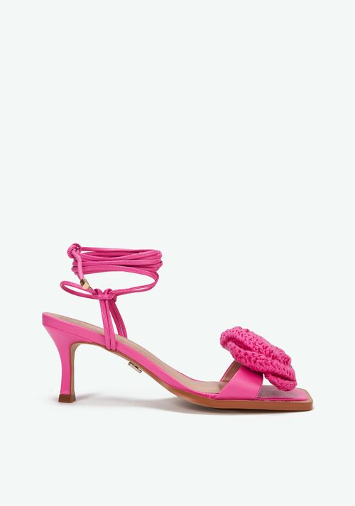 Sandália Amarração Flor De Crochê Rosa