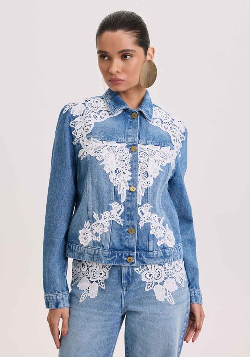 Jaqueta Jeans Trucker com Bordado
